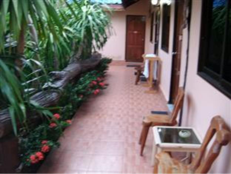 Discovery House Hotel Sha Plus Nai Yang Beach Exterior foto